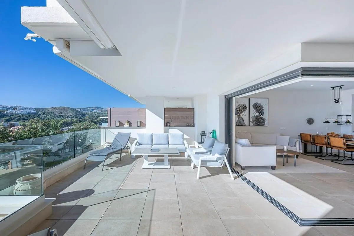 Modern Flat With 2 Bedrooms, Terrace, And Pool In Cala De Mijas Ла-Кала-де-Михас Испания