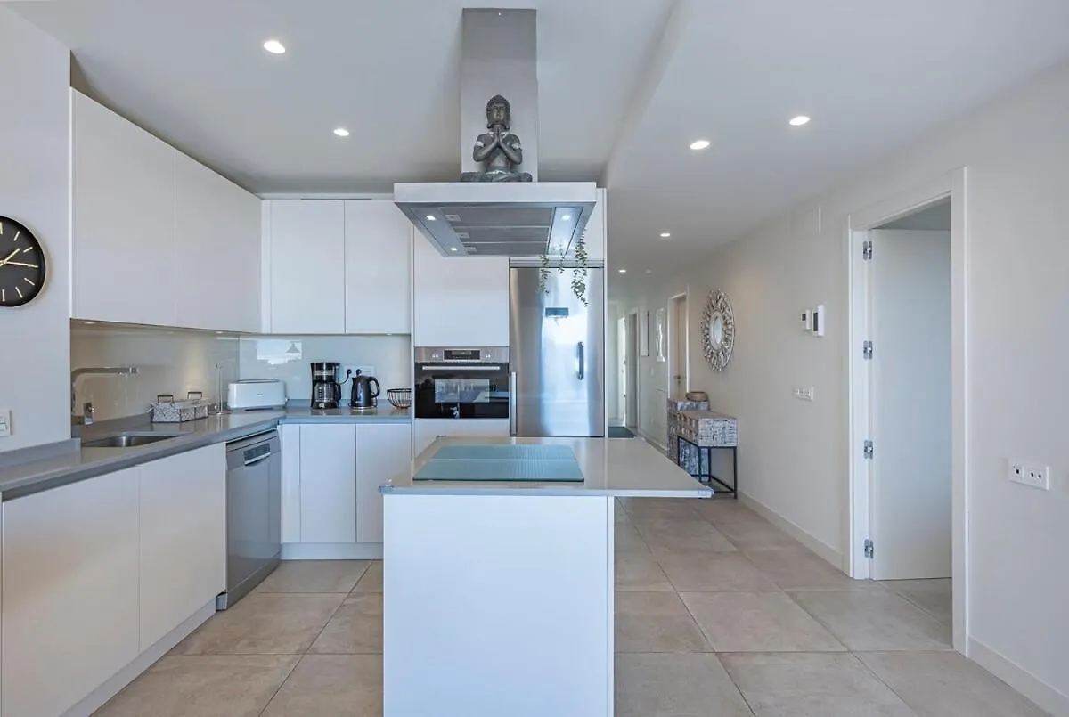 Modern Flat With 2 Bedrooms, Terrace, And Pool In Cala De Mijas Ла-Кала-де-Михас Апартаменты