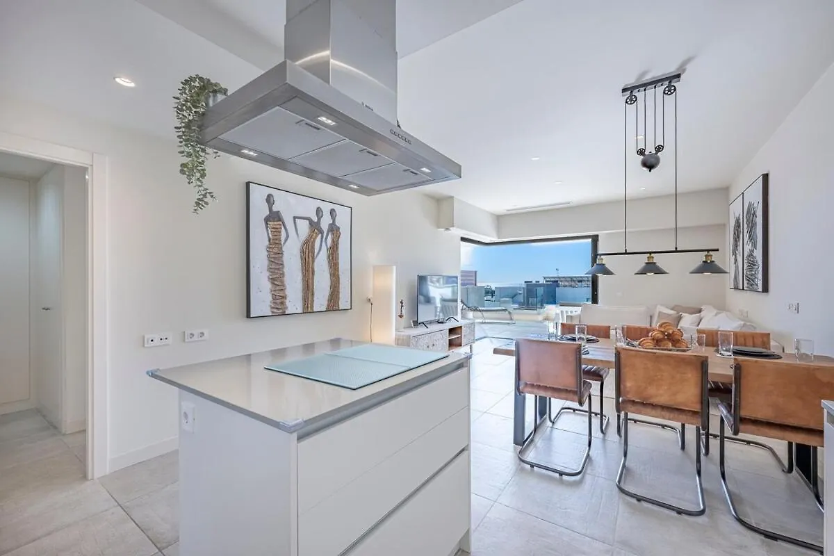 Modern Flat With 2 Bedrooms, Terrace, And Pool In Cala De Mijas Ла-Кала-де-Михас Апартаменты